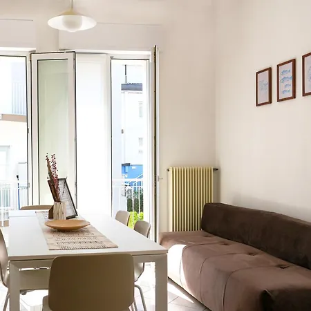 Dainese Apartments, Casa Abigail * Τζεσόλο Λίντο
